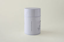 画像をギャラリービューアに読み込む, ヨーチビスケット入り オリジナル缶  わかめちゃんと家族(箱付き)