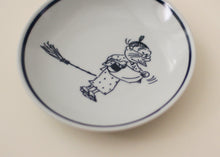 画像をギャラリービューアに読み込む, いじわるばあさん 豆皿 ほうき